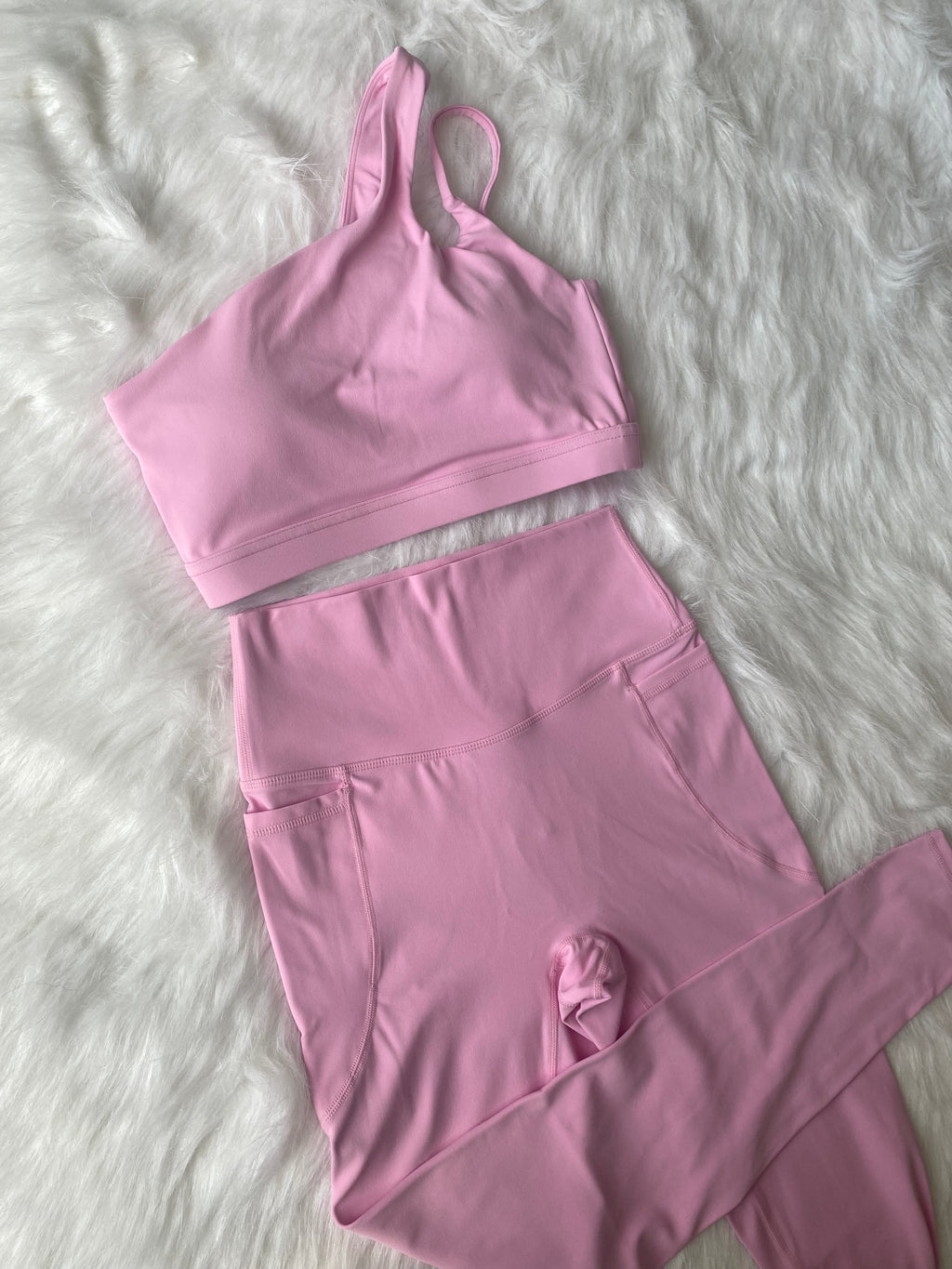 Style One Shoulder Sports Bra