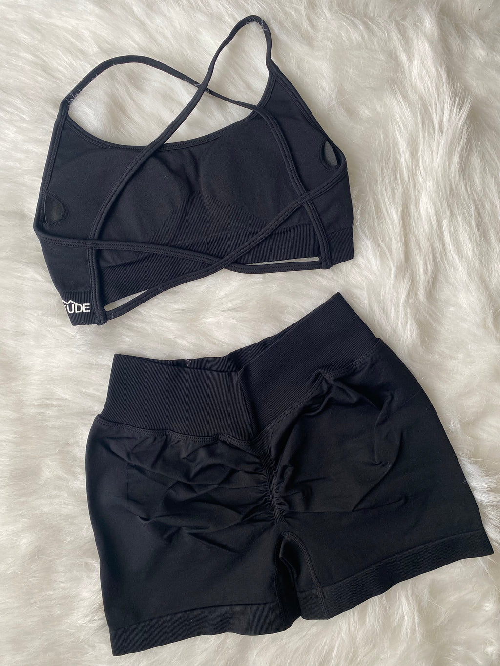 Sculpt Seamless Scrunch Shorts - Black